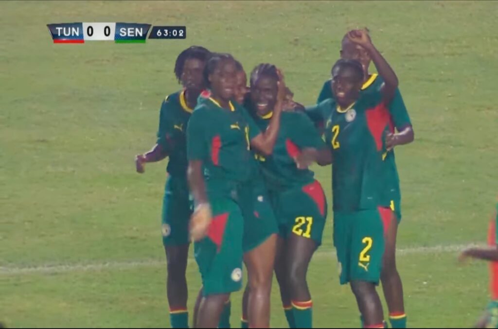 JO 2028 (Q) : Pour la première d'Alioune Abatalib Fall, les Lionnes s'imposent en Tunisie grâce à Ndeye Awa Casset - wiwsport JO 2028 (Q) : Pour la première d'Alioune Abatalib Fall, les Lionnes s'imposent en Tunisie grâce à Ndeye Awa Casset - wiwsport