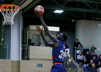Suisse : Amadou Wade signe un double-double malgré la défaite de Nyon (85-75) - wiwsport Suisse : Amadou Wade signe un double-double malgré la défaite de Nyon (85-75)