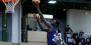 Suisse : Amadou Wade signe un double-double malgré la défaite de Nyon (85-75) - wiwsport Suisse : Amadou Wade signe un double-double malgré la défaite de Nyon (85-75)