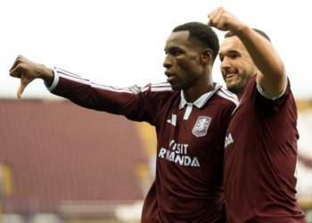 « Il réalise un travail fantastique » : en Angleterre, l&rsquo;excellent début de saison de Nicolas Jackson remet Aston Villa sur les bons rails