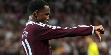 Premier League (vidéo) : But de Nicolas Jackson frappe d’entrée et qui donne l’avantage aux Villans devant les Skyblues - wiwsport Premier League (vidéo) : But de Nicolas Jackson frappe d’entrée et qui donne l’avantage aux Villans devant les Skyblues