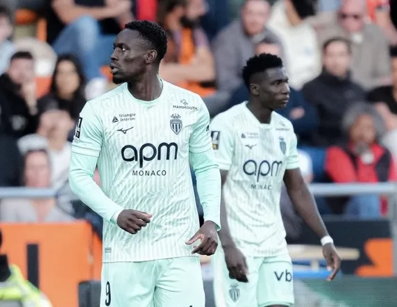 Ligue 1 : Première défaite de la saison pour Monaco de Lamine Camara et Sadibou Sané - wiwsport Ligue 1 : Première défaite de la saison pour Monaco de Lamine Camara et Sadibou Sané - wiwsport