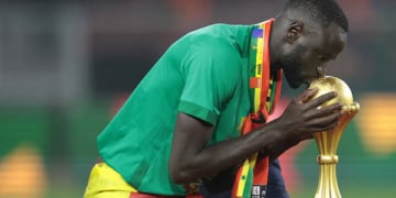 Cheikhou Kouyaté annonce sa retraite internationale et révèle souffrir d’une maladie du cœur ! - wiwsport Cheikhou Kouyaté annonce sa retraite internationale et révèle souffrir d’une maladie du cœur ! - wiwsport