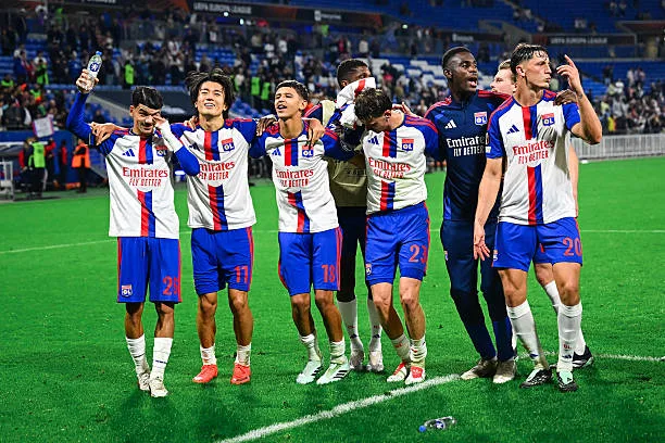 Ligue Europa – Lyon de Moussa Niakhaté bat Crystal Palace d’Ismaïla Sarr (3-2)