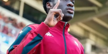Nécrologie : Pape Moussa Fall en deuil après le décès de son père - wiwsport Nécrologie : Pape Moussa Fall en deuil après le décès de son père