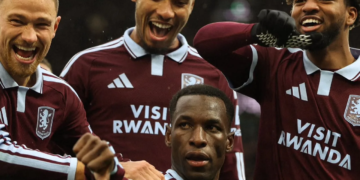Premier League : grâce à un doublé de Jackson, Aston Villa inflige à Manchester City sa première défaite de la saison - wiwsport Premier League : grâce à un doublé de Jackson, Aston Villa inflige à Manchester City sa première défaite de la saison