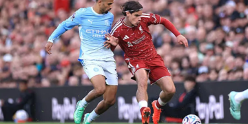 Premier League : Manchester City corrige Liverpool et conforte sa première place - wiwsport