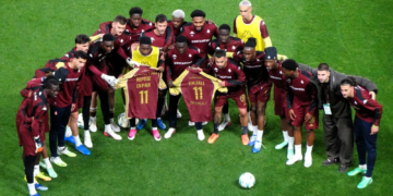 Très beau geste des joueurs du FC Metz qui ont rendu hommage au père de Pape Moussa Fall, décédé